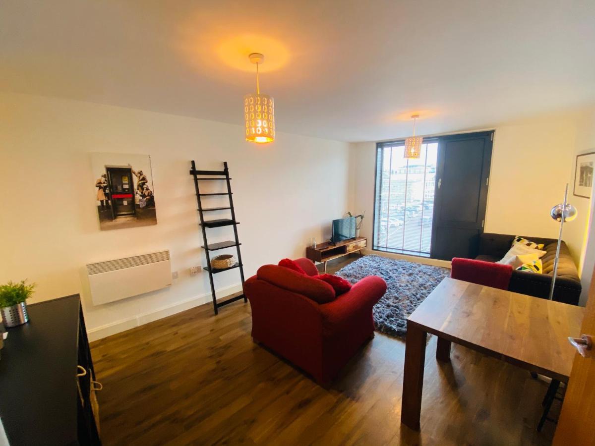 צ'לטנהם Stewart St James Walk Apartment מראה חיצוני תמונה